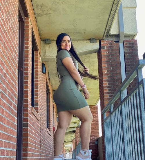 I am not a prostitute and i don't your need money for sex, we meet up for dinner