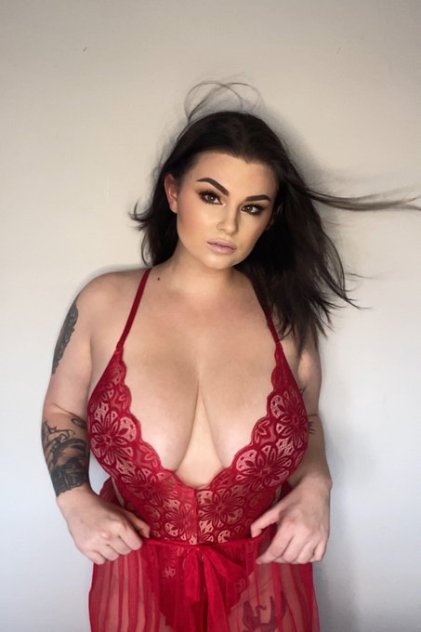 FACETIME FUN IS AVAILABLE 😍 I ALSO SELL MY NUDE PICTURES AND VIDEOS 🤩