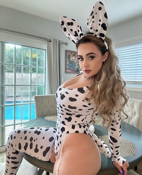 SNAPCHAT: Kimberlym20594 ❤️🩸😋I Squirt Body Rubs and Massage to satisfy 😍👌🏻