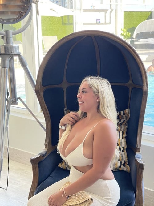 Stunning Blonde 🤍