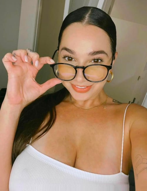 Milky 🥛 hookups and my nudes 🍇🥂🍑🍆🌷💋🥰🥛