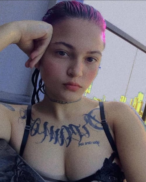 Hey I’m available for both incall and outcall services