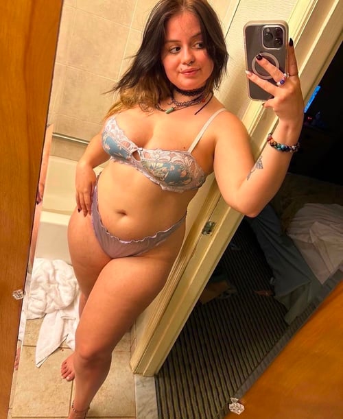 Snapchat: jaybeee8217 ❌ ⭕Nuru❌ ⭕GFE❌ ⭕B2B❌ ⭕69❌ ⭕Kissing licking BBBJ BBFS”