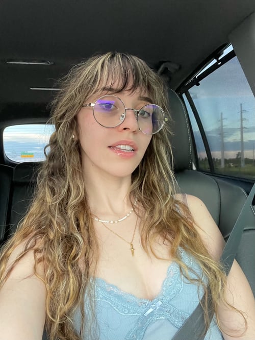 Hey daddy, wanna fuck? Hit me up now! Text: +1 (910) 352-8925