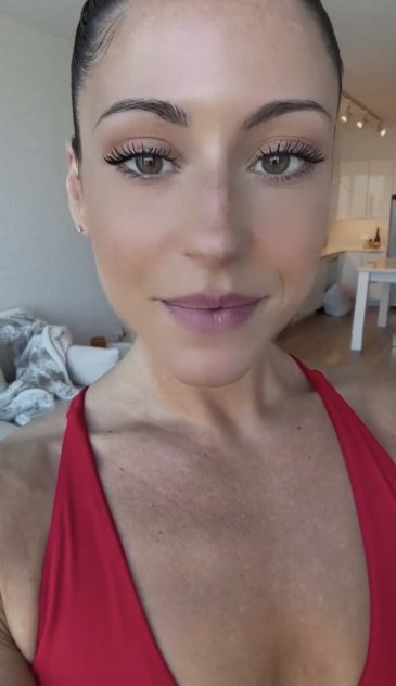 Hookup with Sexy Ash
