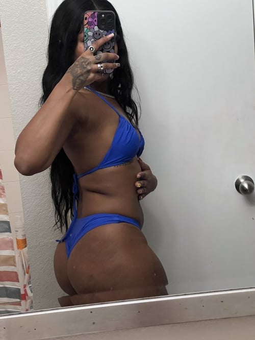 Let me be your sexy , fun breath of fresh air