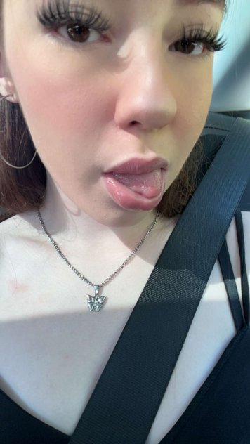 I’m available now for incall and outcall service