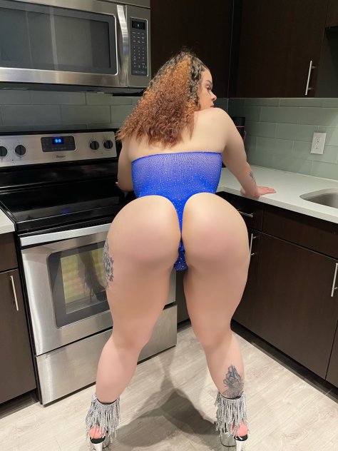 Italian and Cuban Dream Girl