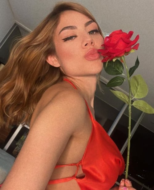 Iโm available for FaceTime fun ,massage and hookup