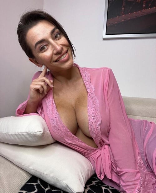 Number: +15105195702 😜😜 Wet 💦 juicy pusssy🍑and party to satisfy u 👅