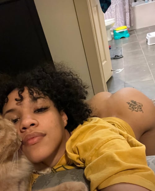 AVAILABLE FOR HOOKUP, BEST FUNTIME🍆🍑💦😋