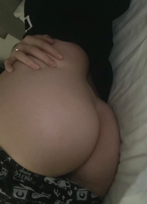 I’m down too Fuck 🍆🍑always available💦Text: +1-385-301-7469