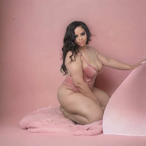 Your favorite curvy vixen💕duos💕💦Fetish friendly 💦