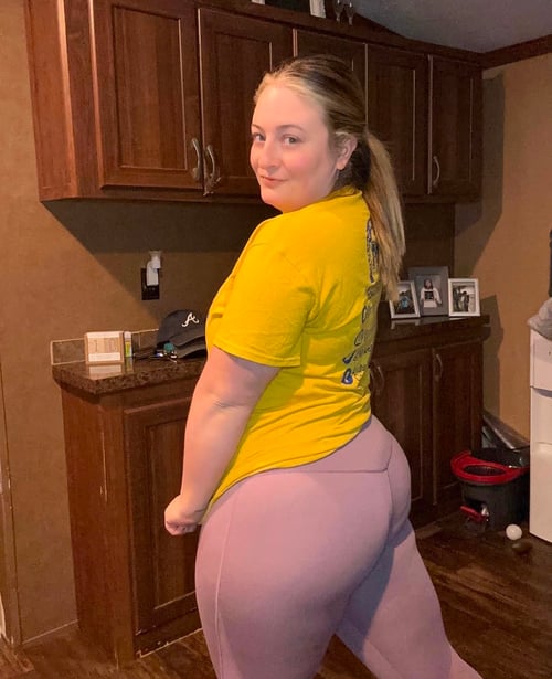 I'm available 24/7 incall/outcall service and I offer the best massage service