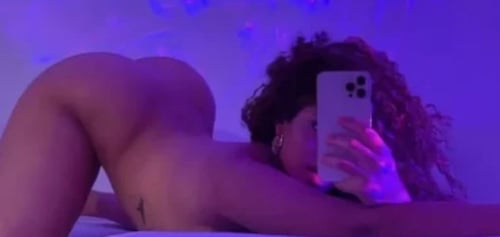 Sexy chica latina disponible para n la ciudad