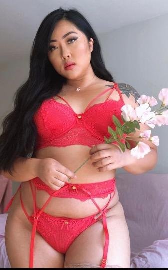 Your New Favorite Asian Bombshell