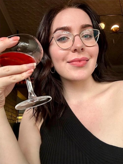 I’m a❤️professional 💯sexworker👅hit me up if you’re down to have fun💯🥰