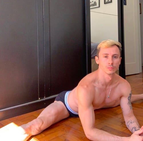 I’m down for fun & naughty stuffs HMU on+ +1(863) 338-4074, snap:@hubertpavii