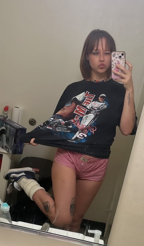MASSAGE THERAPIST