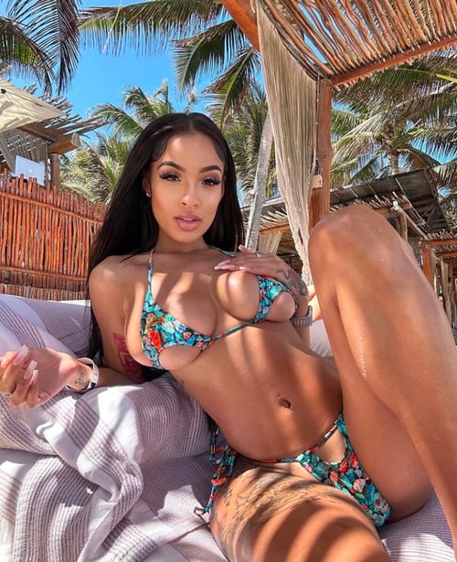 BIGGEST TITTIES AND ASS