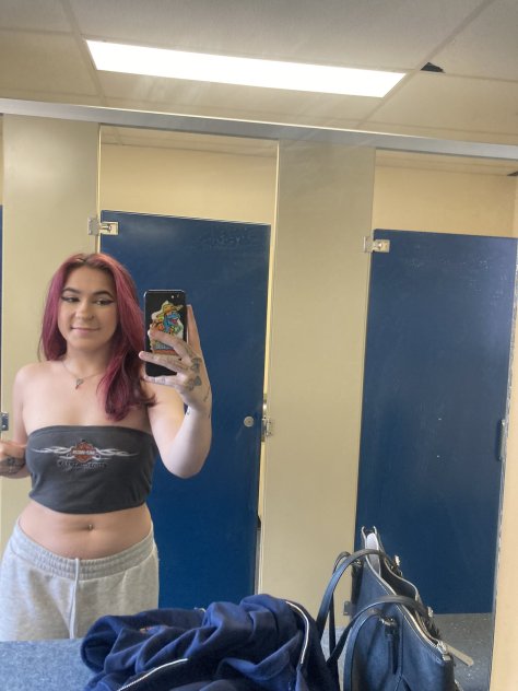 Sexy Girl Available
