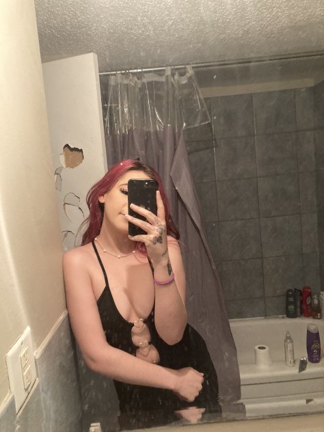 Sexy Girl Available