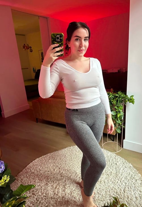 I’m a❤️professional 💯sexworker👅hit me up if you’re down to have fun💯🥰
