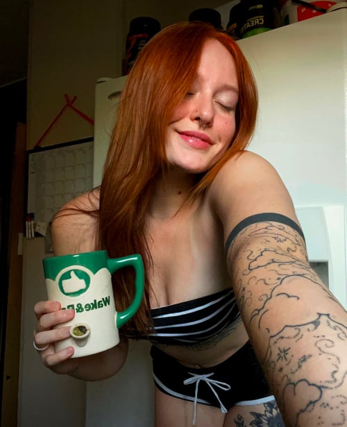 Your DREAM girl💋 Your HOT slutty fantasy that makes you cum all day long🍑💦