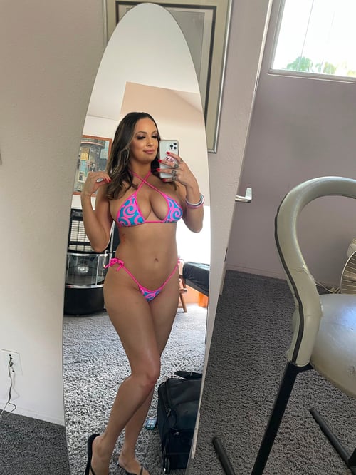 💜💦😍🤍CLEAN WET P*Y 🥰 BIG ASS 🍑💄💄 🍆🍑AVAILABLE NOW✔✅ VERIFIED ✅