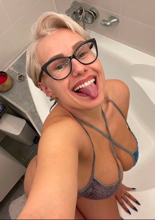 I do hookup and massage and I sell my masturbating videos