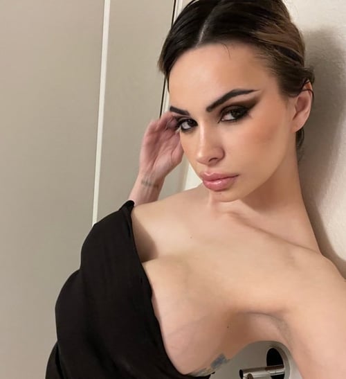 im available for both incall and outcall service