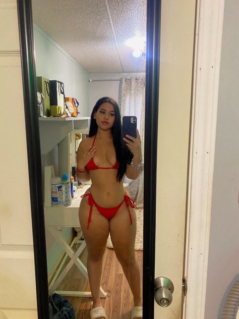 Hot Dominican with huge ass and pussy 🔥🍑
