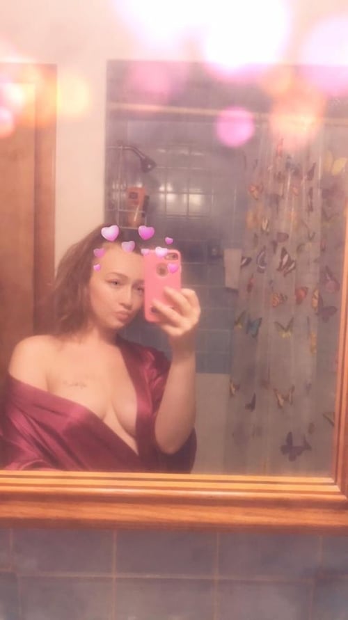Hey Handsome, My services Include All nasty Things, Available for Hook UP…