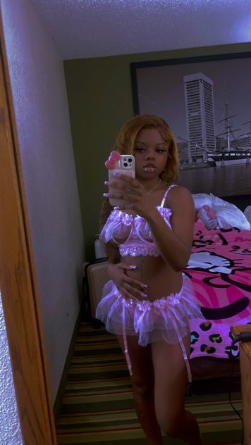 Tiny Tina Cream Queen in Town