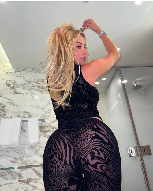 Classy and sexy: read description