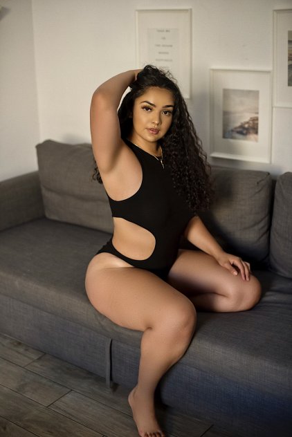 SEXY ISLAND BOMBSHELL😍/ 2 GIRL SPECIALS