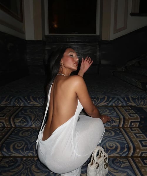 I am always in a cheerful mood and always creamy Dont hesitate to text me🥰🥰