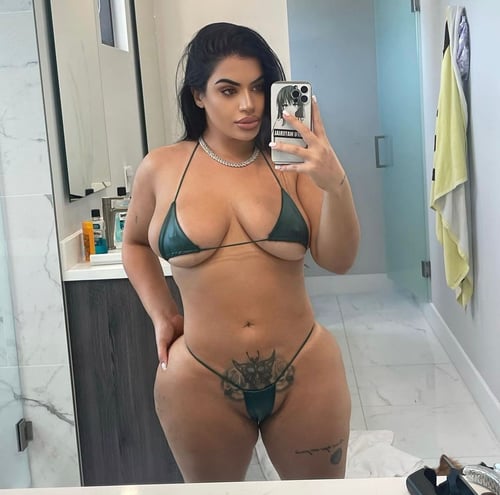 Pretty••••wet girl💕🍆safe skilled 👅
