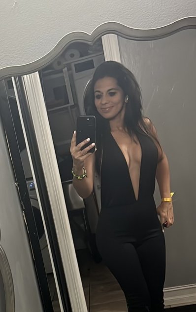 Sexi Latina looking for some fun
