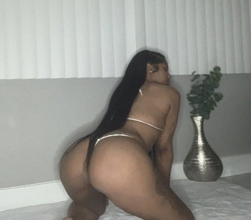 Lia💦🍑