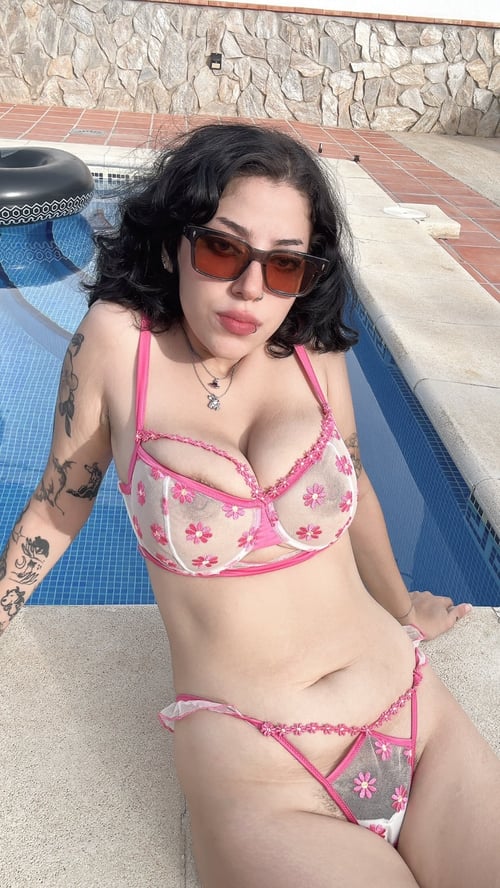 READY AND AVAILABLE FOR MEETUP 🤭🍑 💦💯