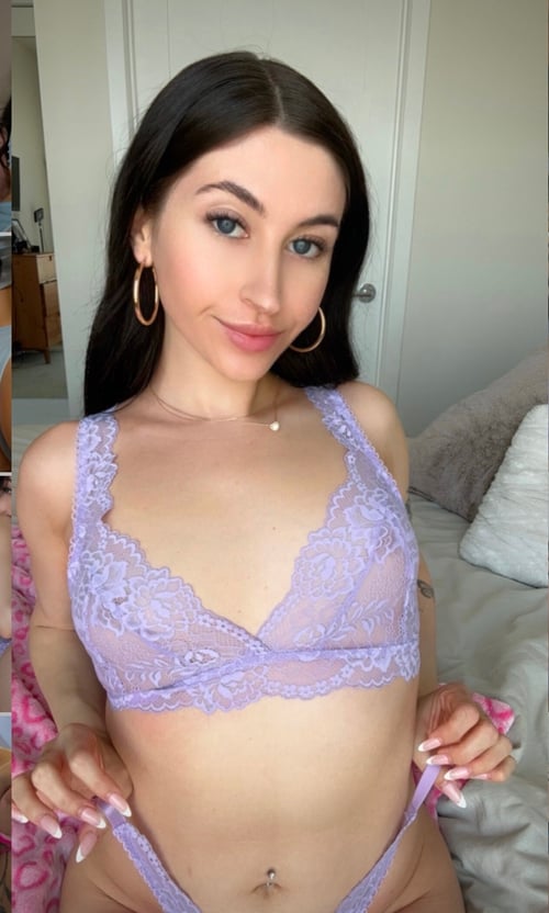 CUM have fun with the sexiest in town 🍑👅