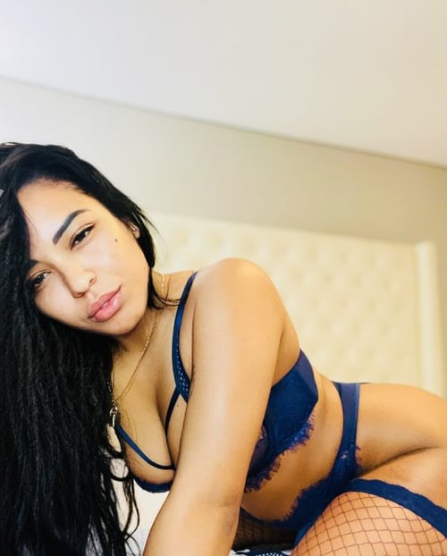 Hola sexy latina