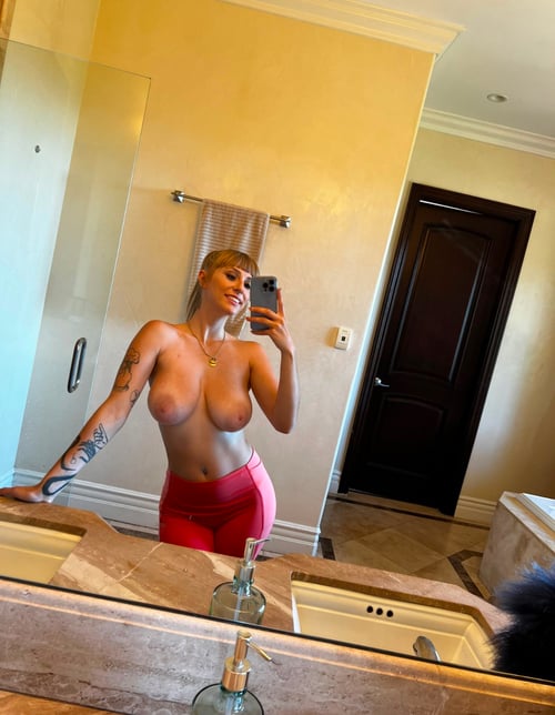 Hit me up now I am much available 🍆🍑cell: +17156975504, Telegram🤭🤭😚: angelakim009