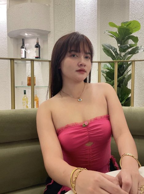 Sexy Asian lady available to satisfy your heart desire 🌹💕❤️….Text now 😊