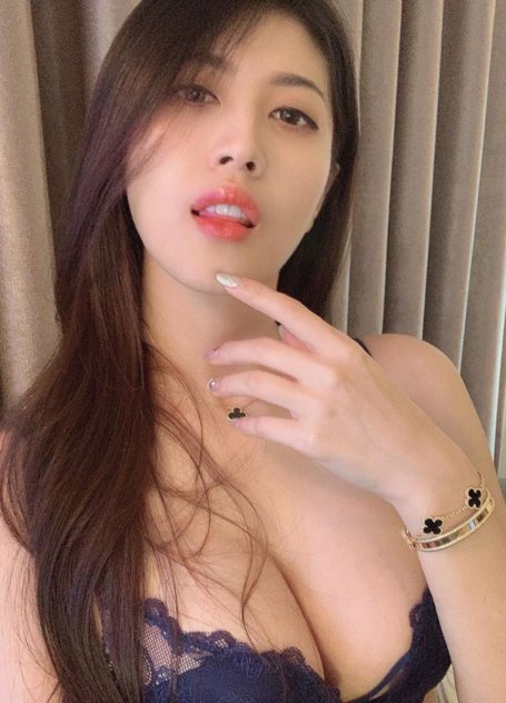 F-Real age 23, 1st time arrive here, BBBJ, LICK,69, TOUCH,SHOWER, NURU