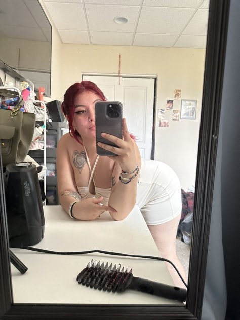Hi I’m down for hookup services and party