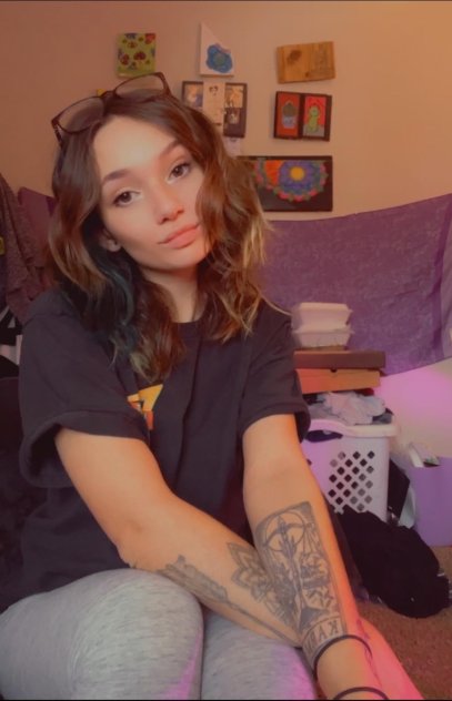 FACETIME FUN IS AVAILABLE 😍 I ALSO SELL MY NUDE PICTURES AND VIDEOS