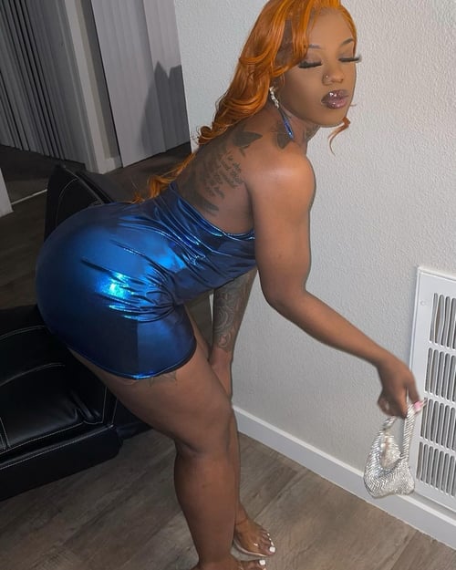 CLEAN SOFT SKIN🌹 FRIENDLY🍭🦄Chloe ur sexy fantasy🦄with thick plump