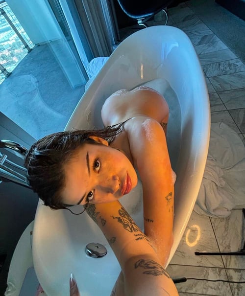 ESCORT HUB😍 (347) 233-8951 👅DISCREET FUN 😈💦 Insta: avakylie02